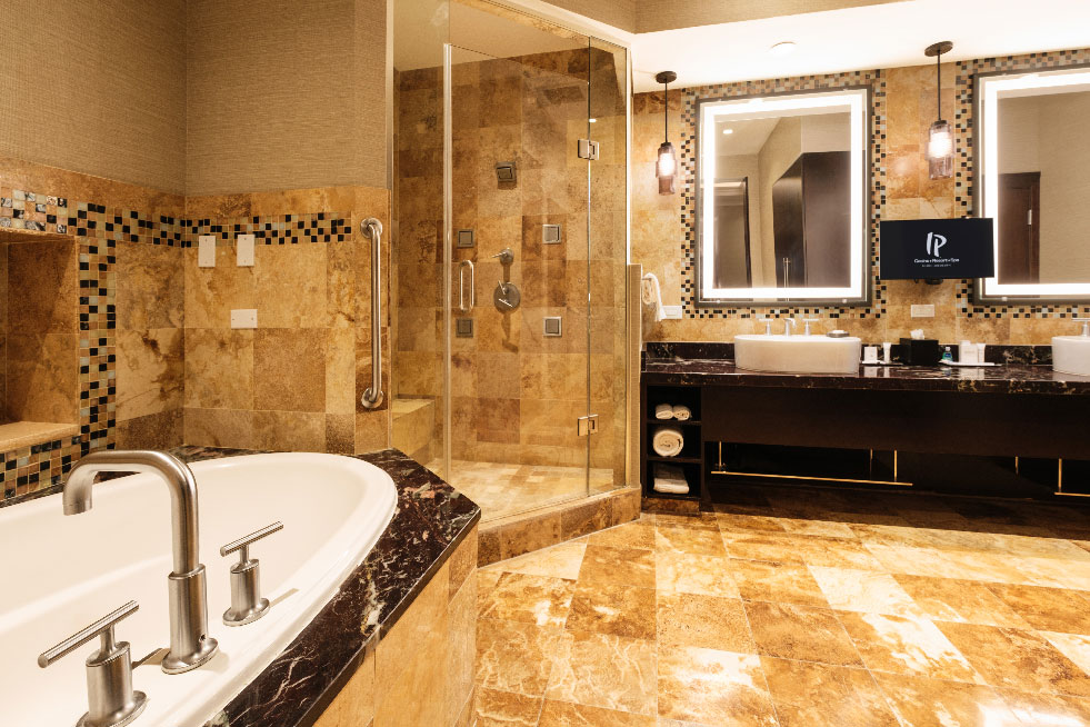 Junior Penthouse Suite 3106 Bathroom