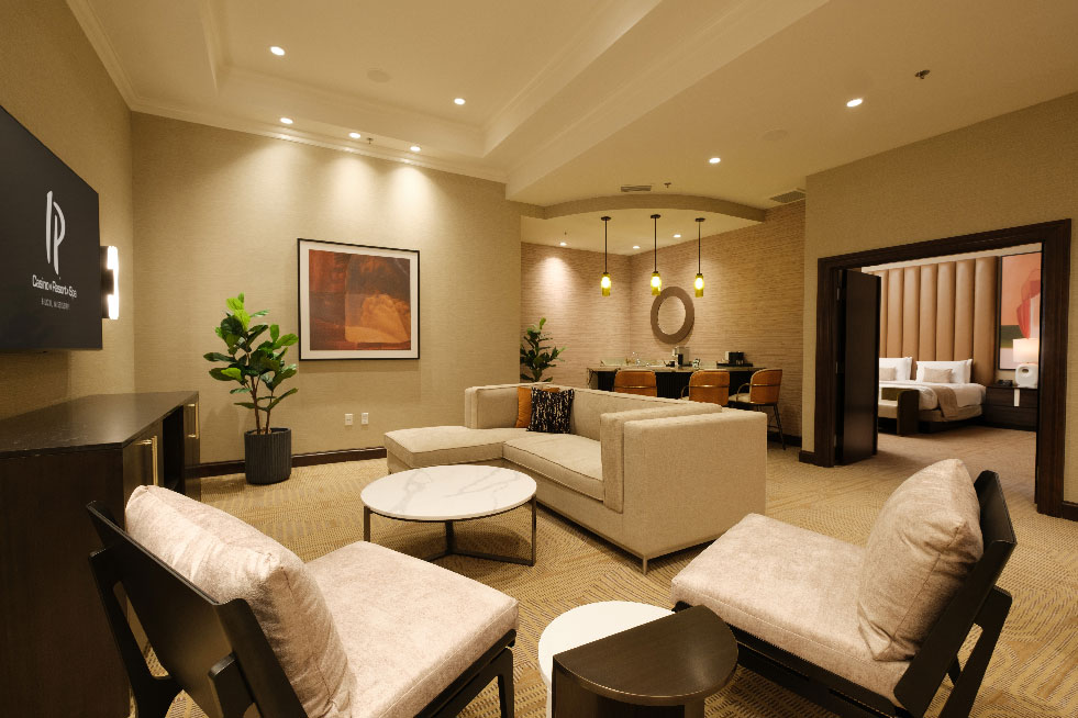 Junior Penthouse Suite 3106 Living Room