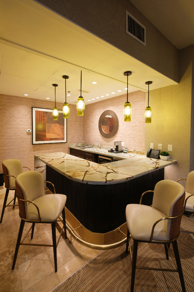 Junior Penthouse Suite 3108 Bar